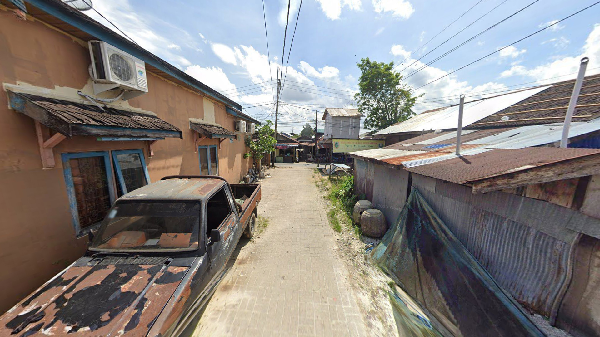 Kampung Tajau Tradisional