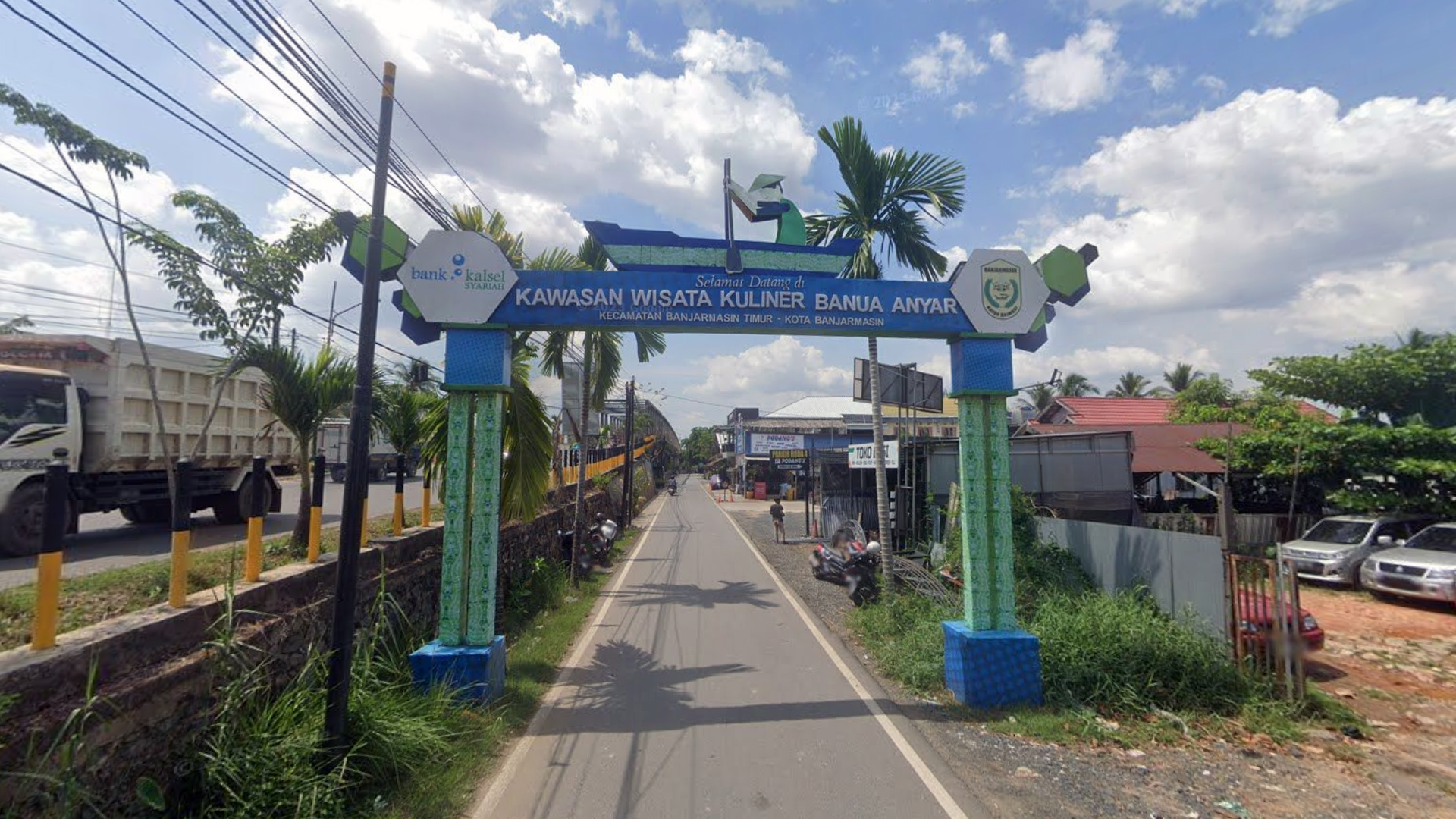 Soto Banjar Bawah Jembatan dan Soto Banjar Abang Amat